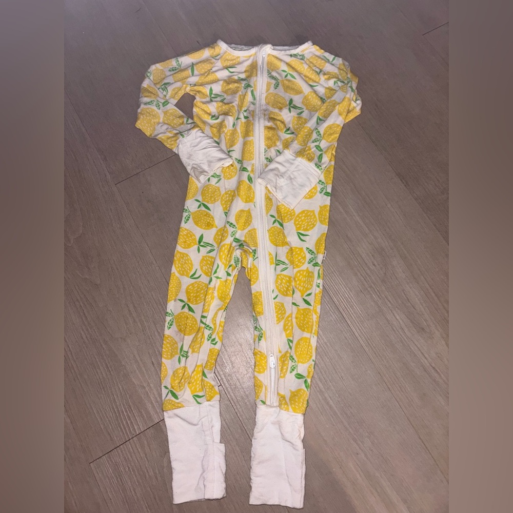 Little sleepies 6/12m bamboo sleeper lemon